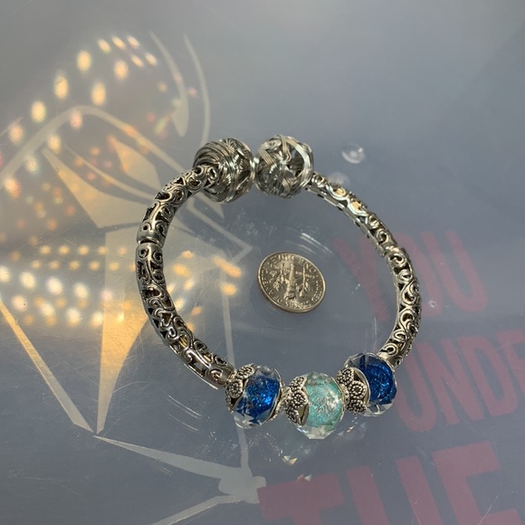 FILIGREE BANGLE 5.5cm diameter fits 6” wrist - Picture 5 of 6